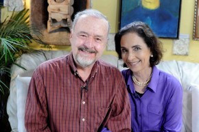 O pesquisador de MPB Ricardo Cravo Albin e Vera Barroso
